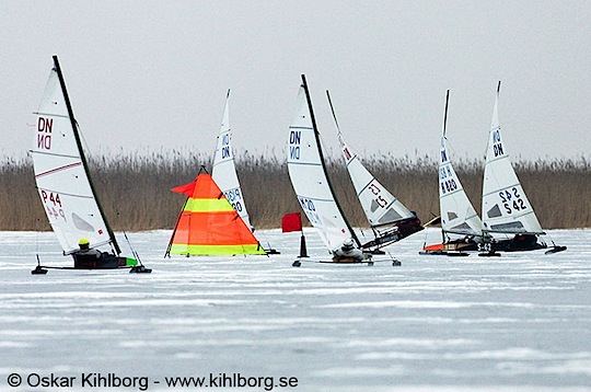 DN Ice sailing WC 2010 2339.jpg