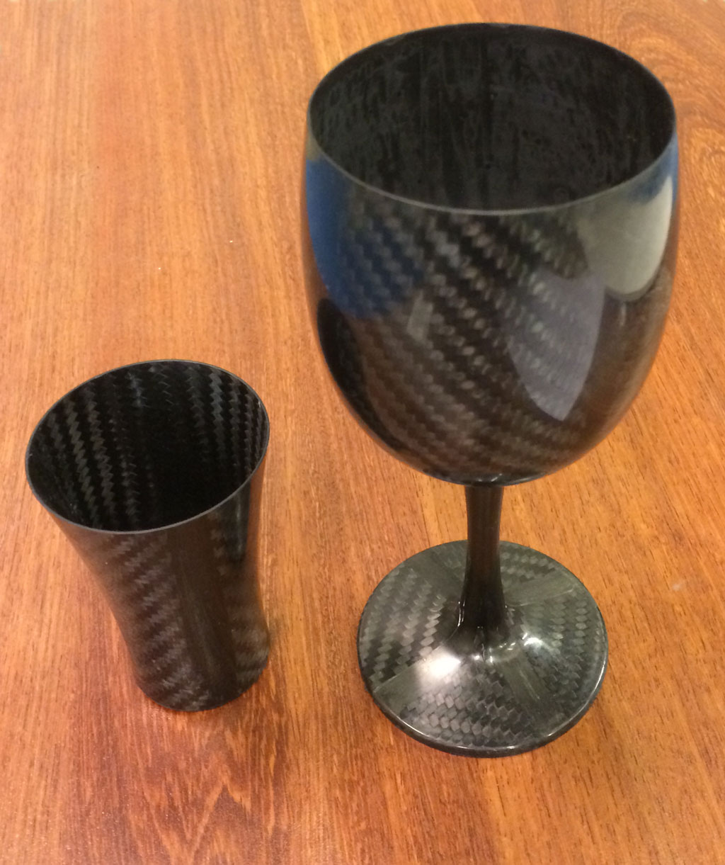 Wine and shot glass in carbon
