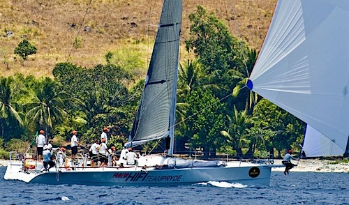 Hi Fi först i mål på China Sea Race